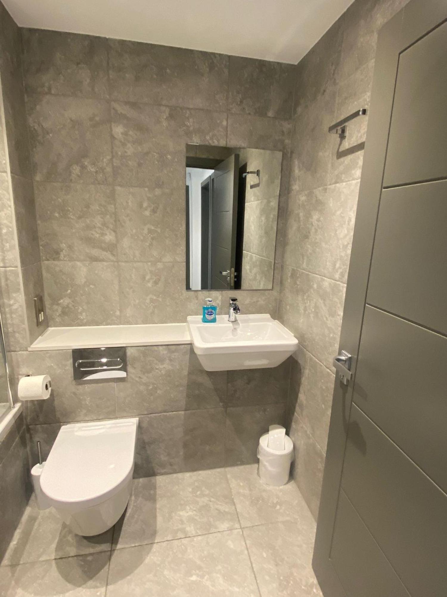 4 The View Apartments Ilfracombe - Seafront, Parking, Lift, Ev Εξωτερικό φωτογραφία